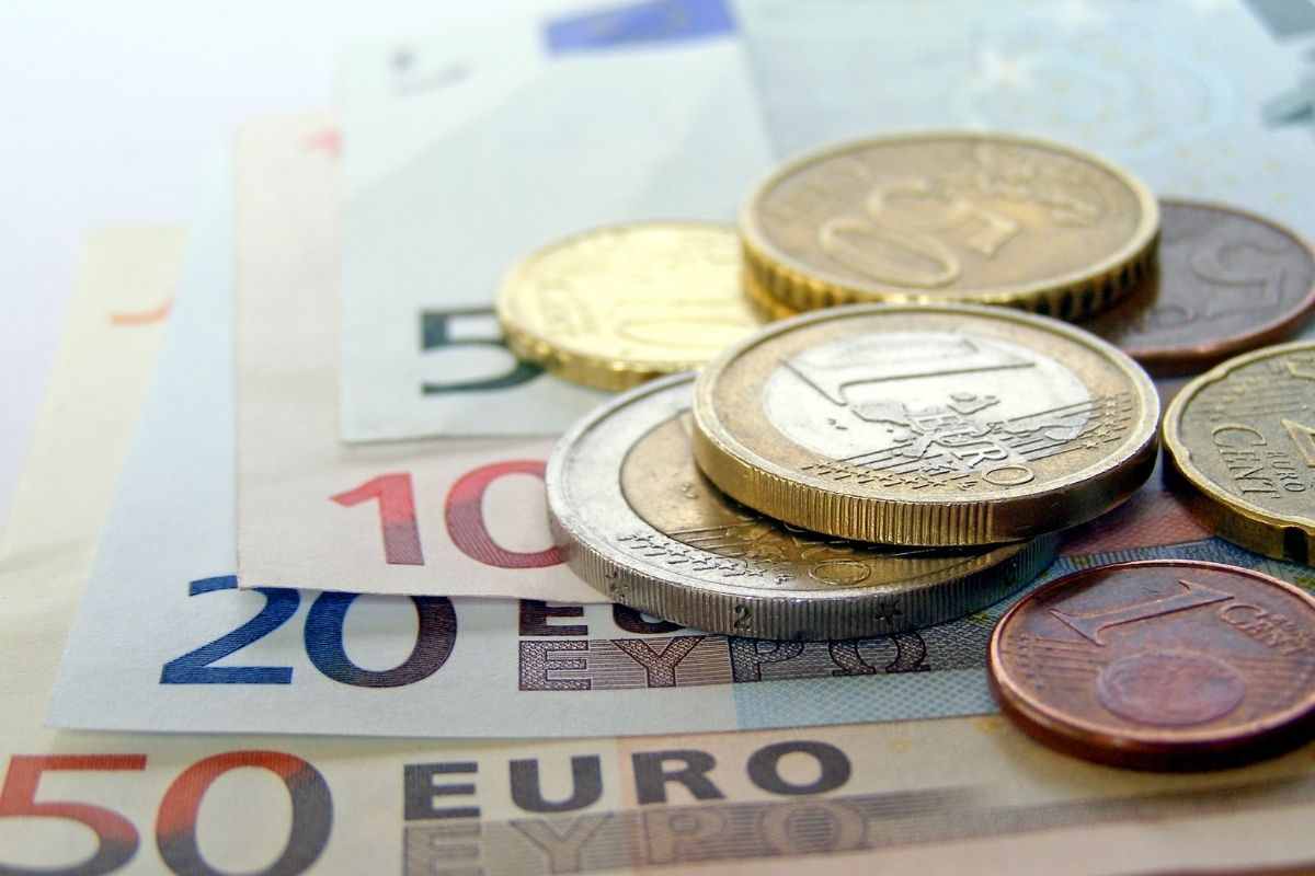 Legge 104, scatta il bonus da 850 euro: Caf presi d’assalto